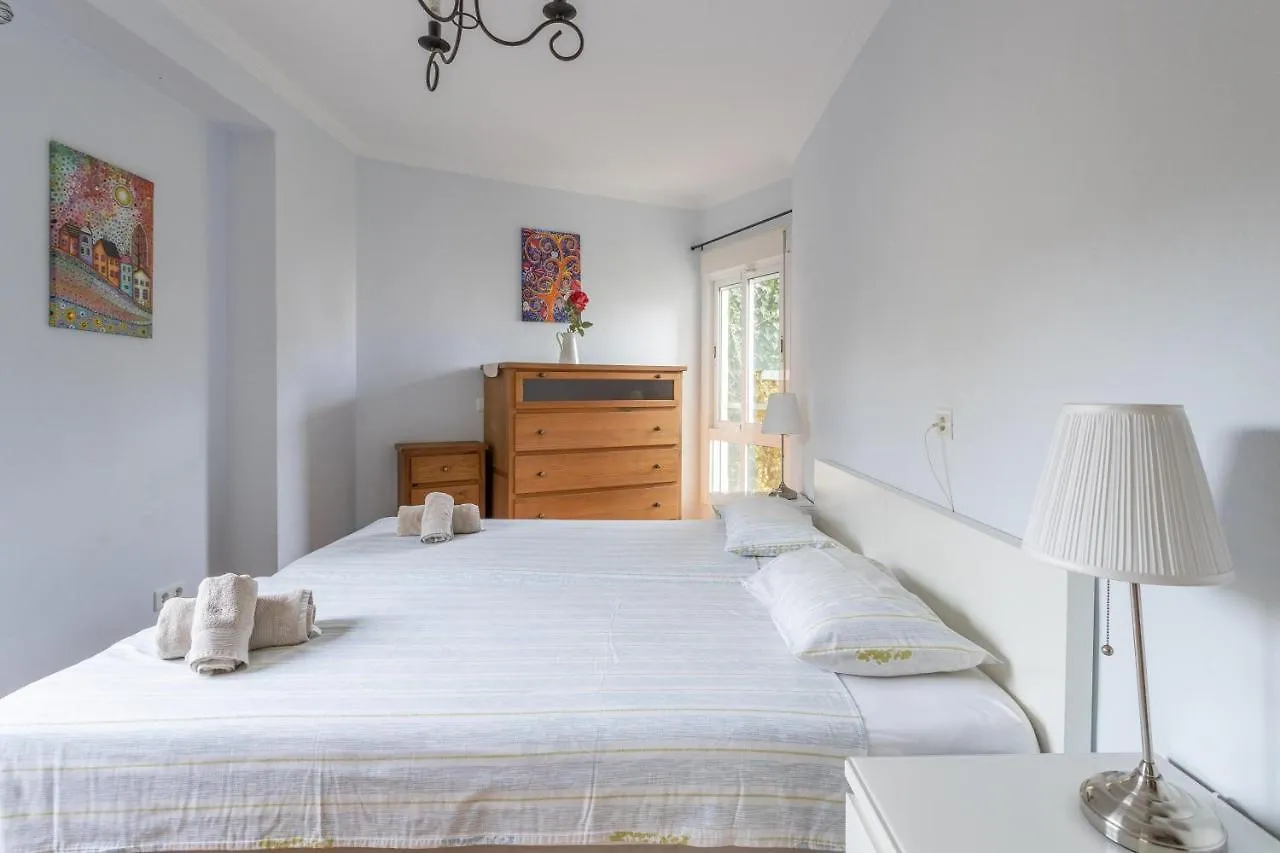Two Bed Apartment Near Burriana Nerja