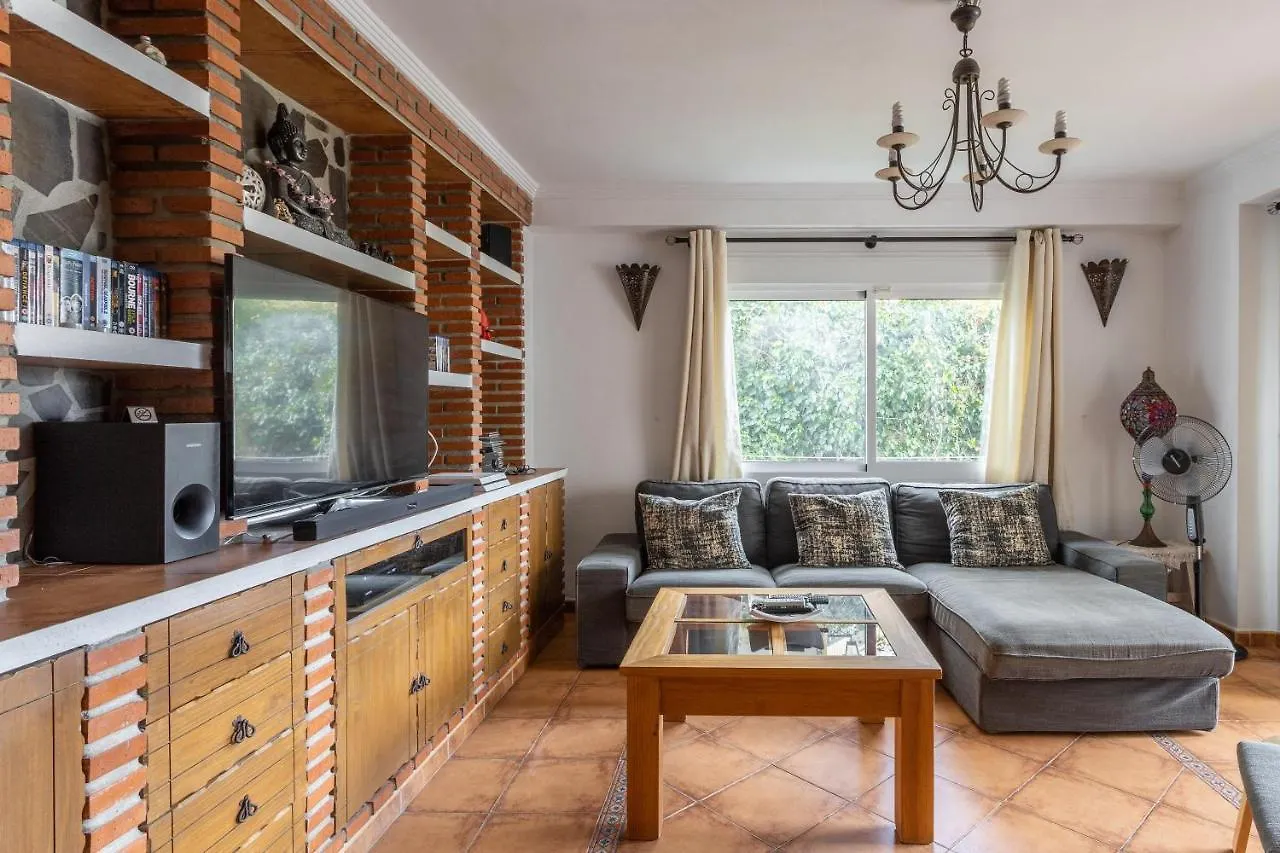 Two Bed Apartment Near Burriana ネルハ