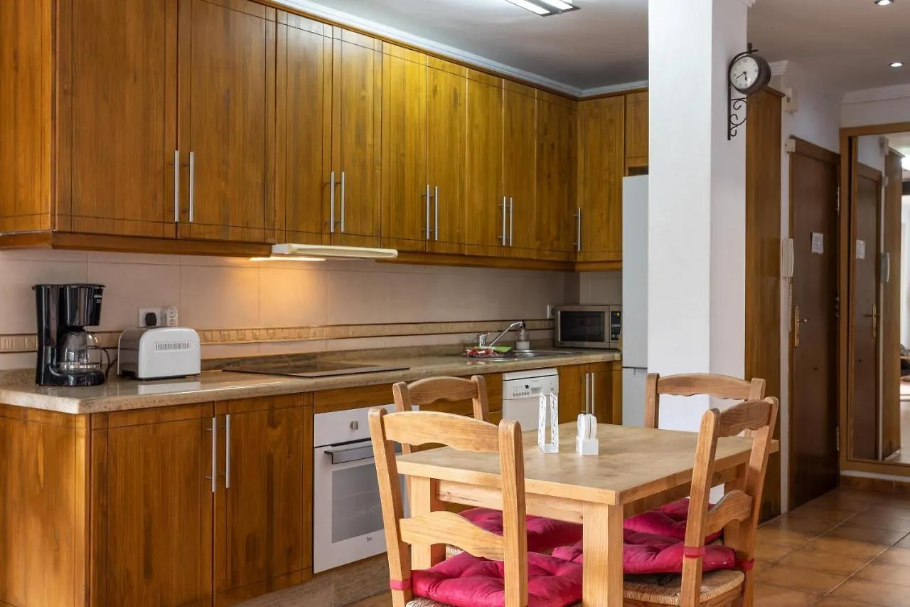 Two Bed Apartment Near Burriana ネルハ 0*,  スペイン